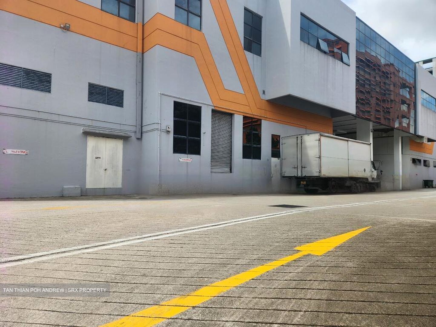 Senoko Road (D27), Warehouse #486005701